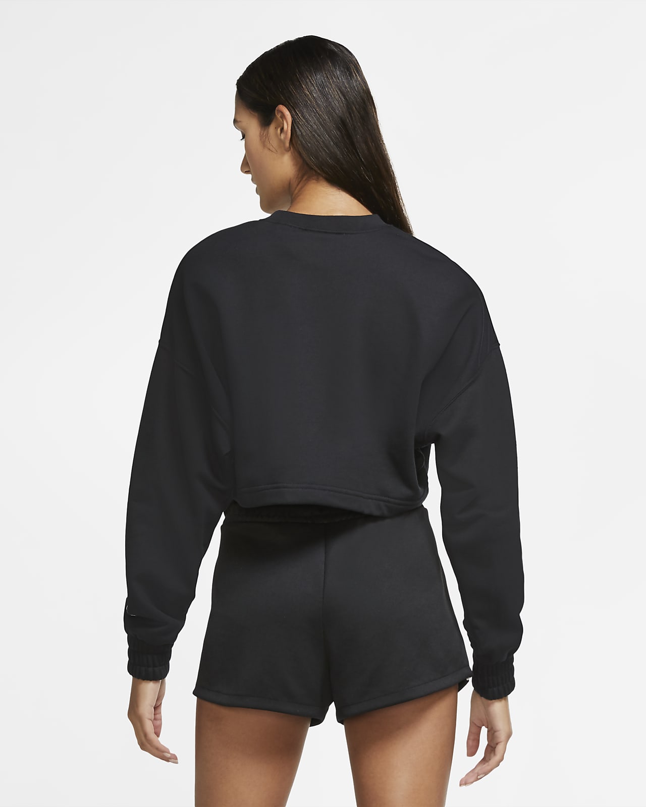 nike essential crop gx