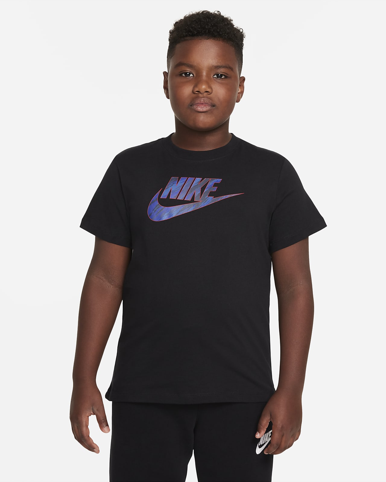 Playera para niños talla grande Nike Sportswear (talla extendida)