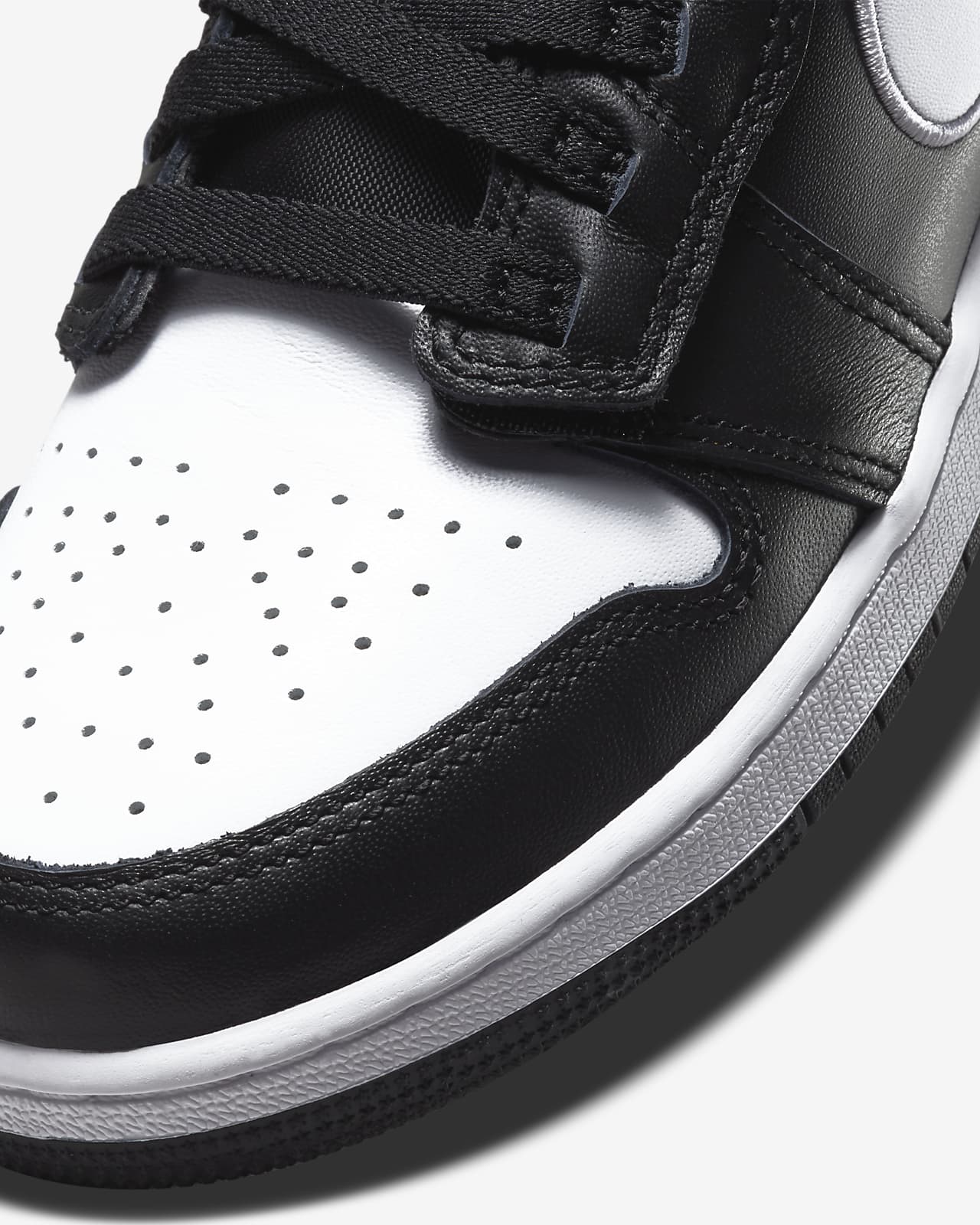Air Jordan 1 Hi FlyEase Older Kids' Shoes. Nike CA