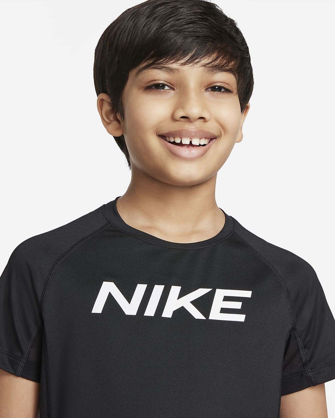 Nike Pro Dri-FIT Older Kids' (Boys') Short-Sleeve Top. Nike NL