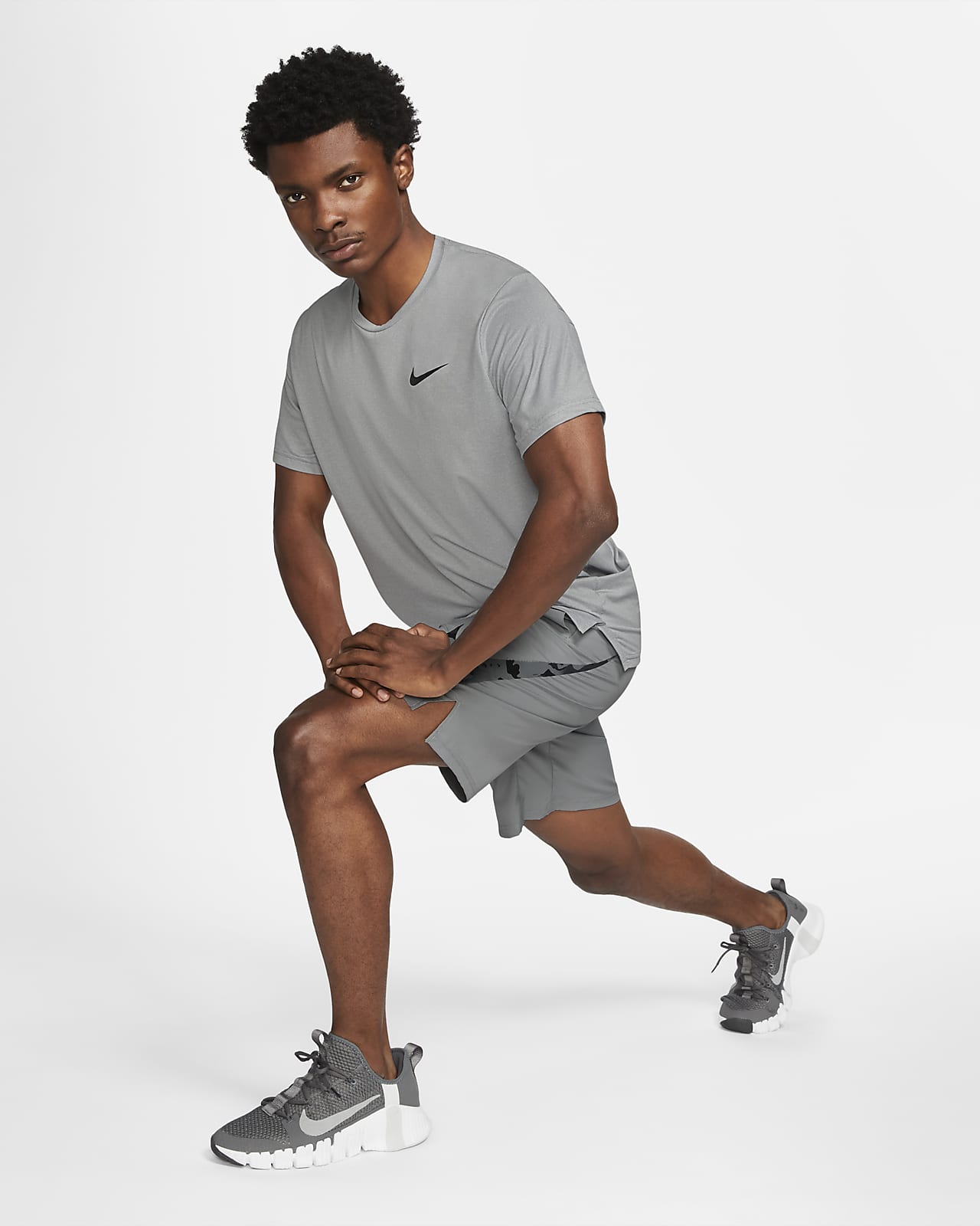 Nike Pro Dri-FIT Kurzarmshirt für Herren. Nike DE