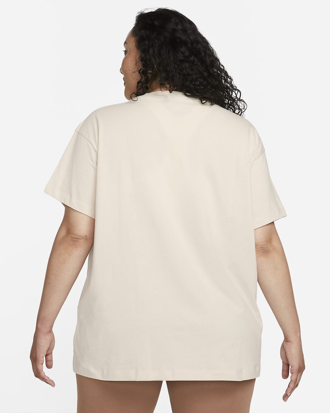 Nike Sportswear Essential T-Shirt. Nike LU