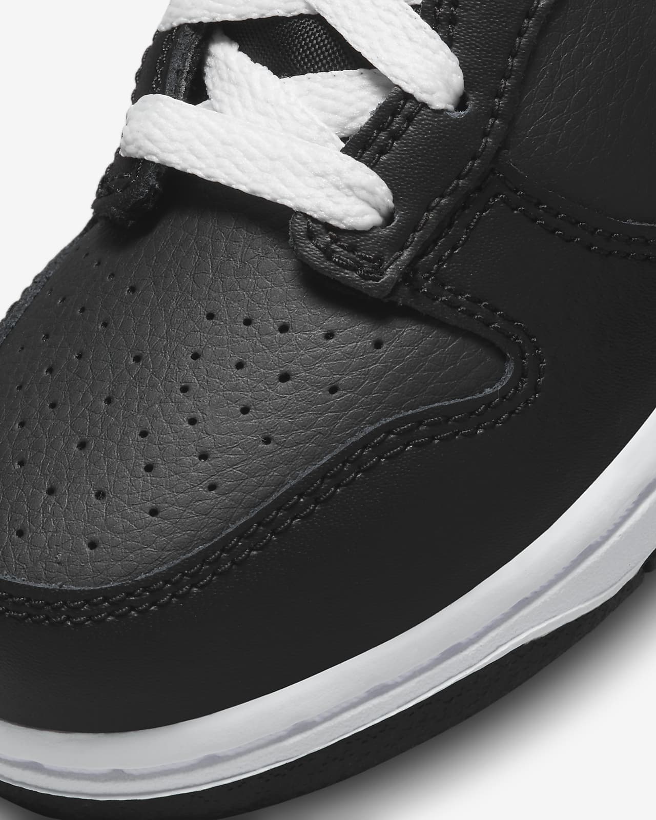 Nike Dunk Low Younger Kids' Shoes. Nike HU