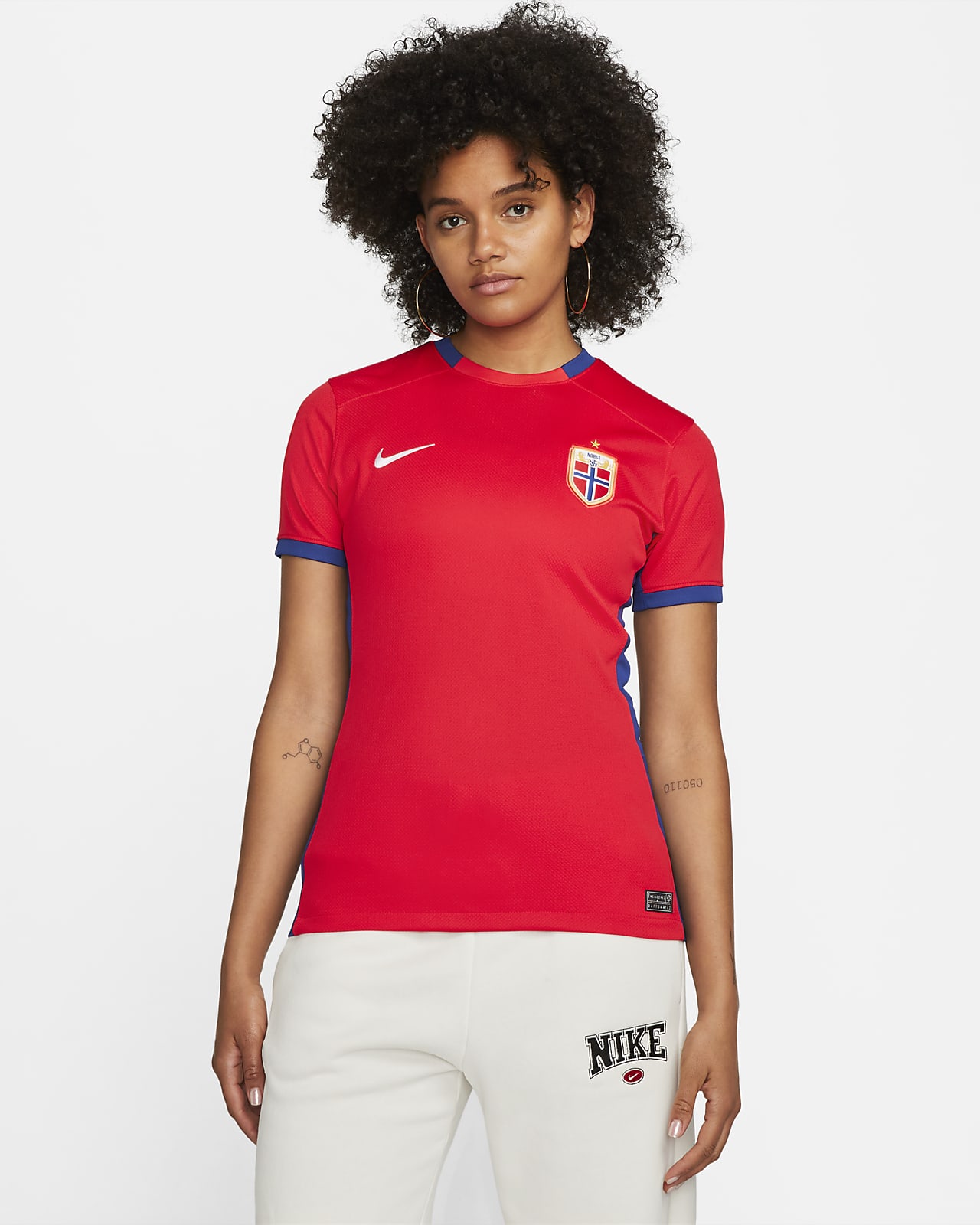 Jersey de fútbol Nike Dri-FIT de Noruega local 2023 Stadium para mujer