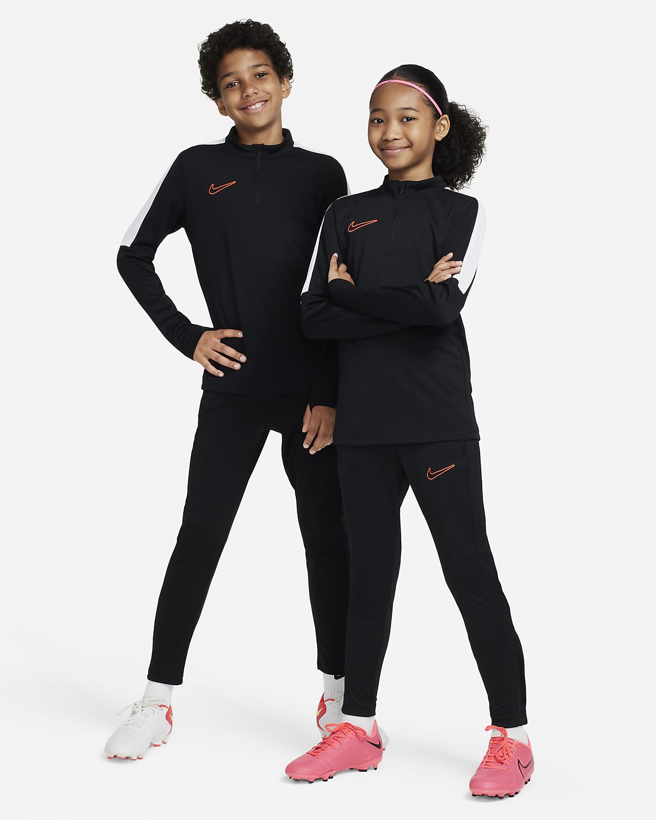 Calças Nike Dri-Fit Strike 23 Knit para crianças - DR2570-010 - Preto