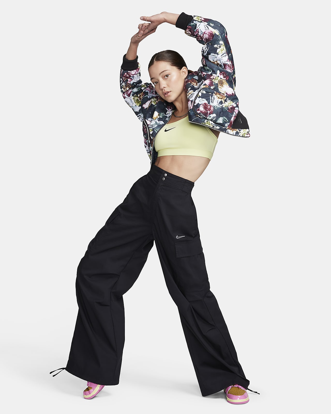 Nike Sportswear Pantalón cargo de tejido Woven - Mujer. Nike ES