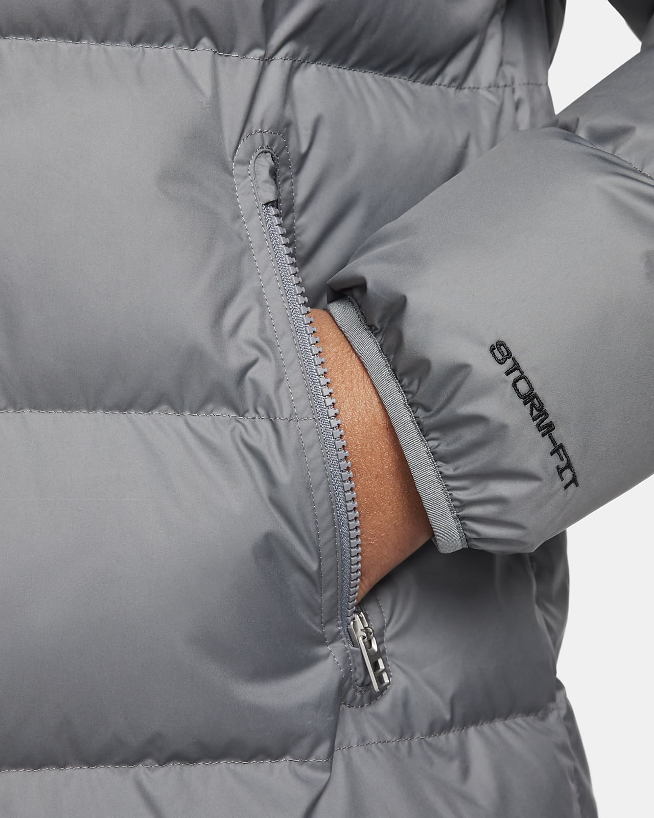 Nike Windrunner PrimaLoft® Parka acolchada con capucha Storm-FIT - Hombre.  Nike ES