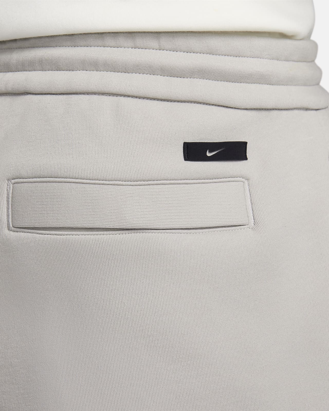 Grey and white nike on sale tracksuit