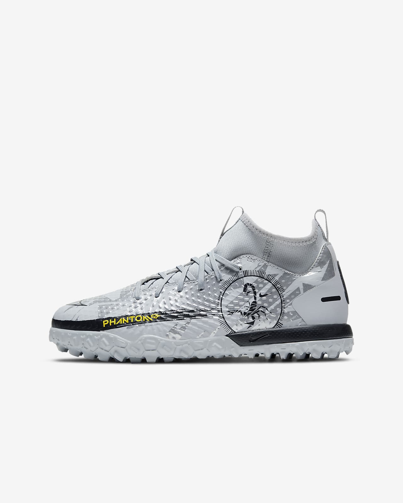 chaussure de foot nike pour enfant