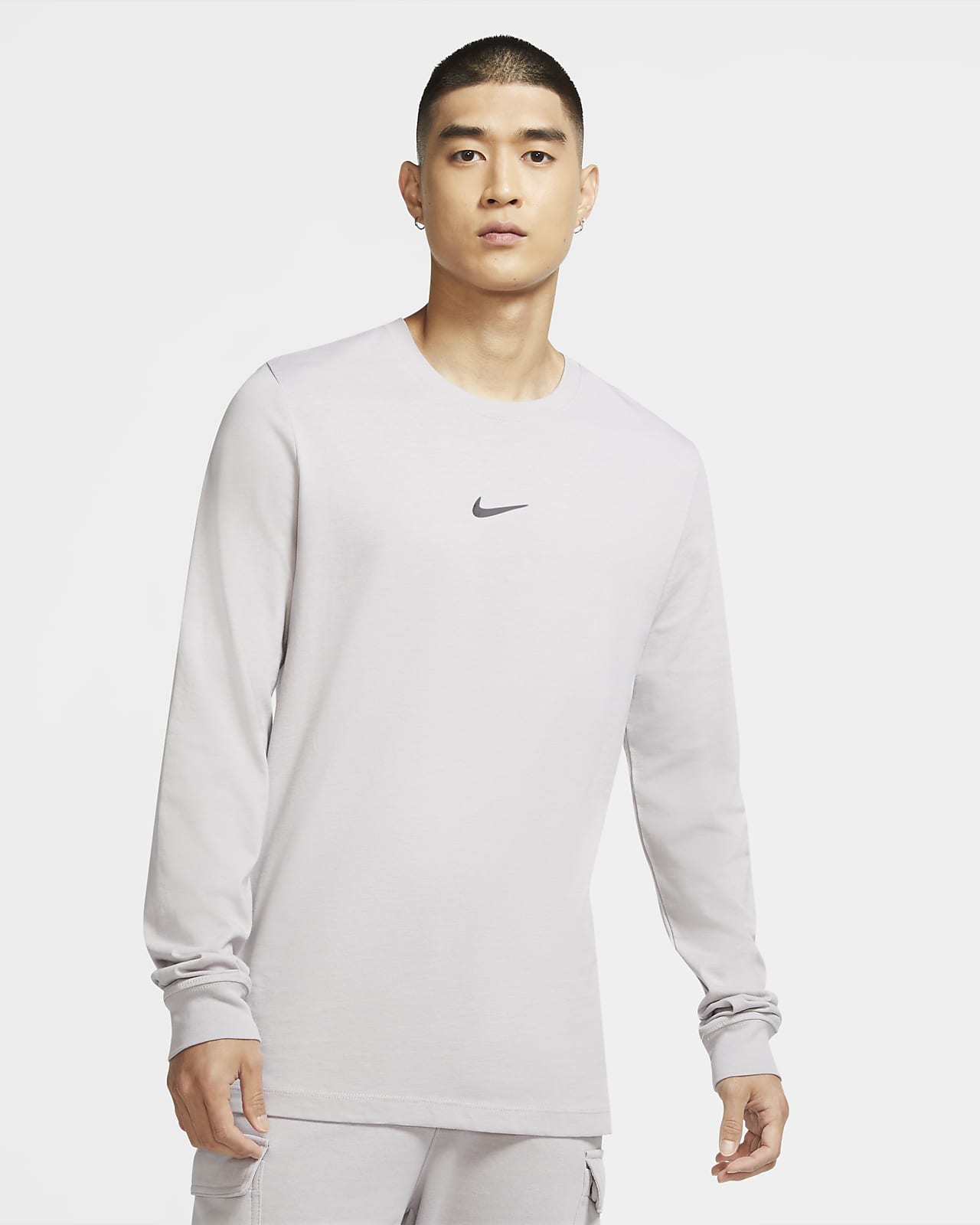 Långärmad t shirt Nike Sportswear Swoosh för män. Nike SE Långärmad t shirt Nike Sportswear för killar. Nike SE