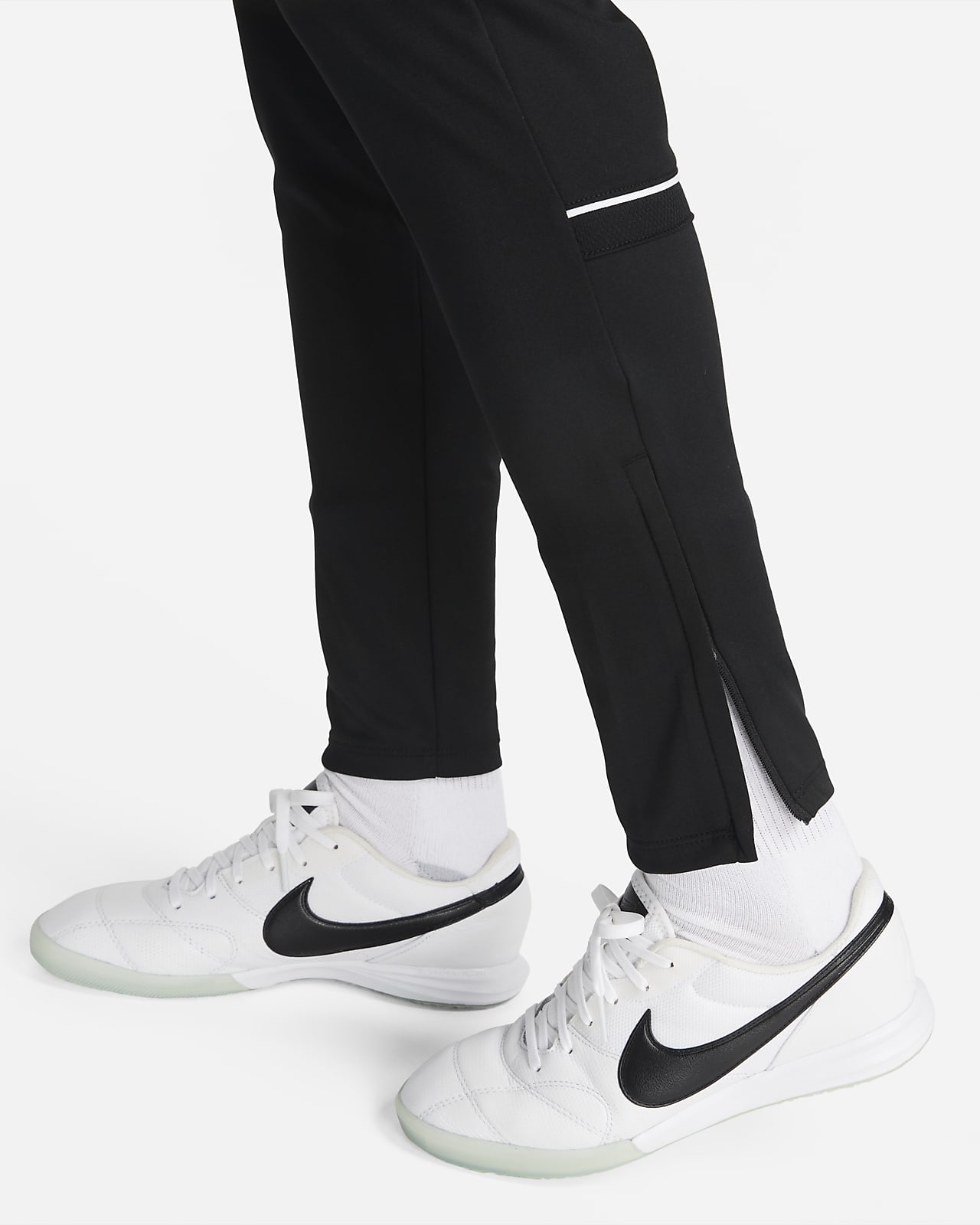 Nike Dri-FIT Academy Women's Trousers. Nike CZ