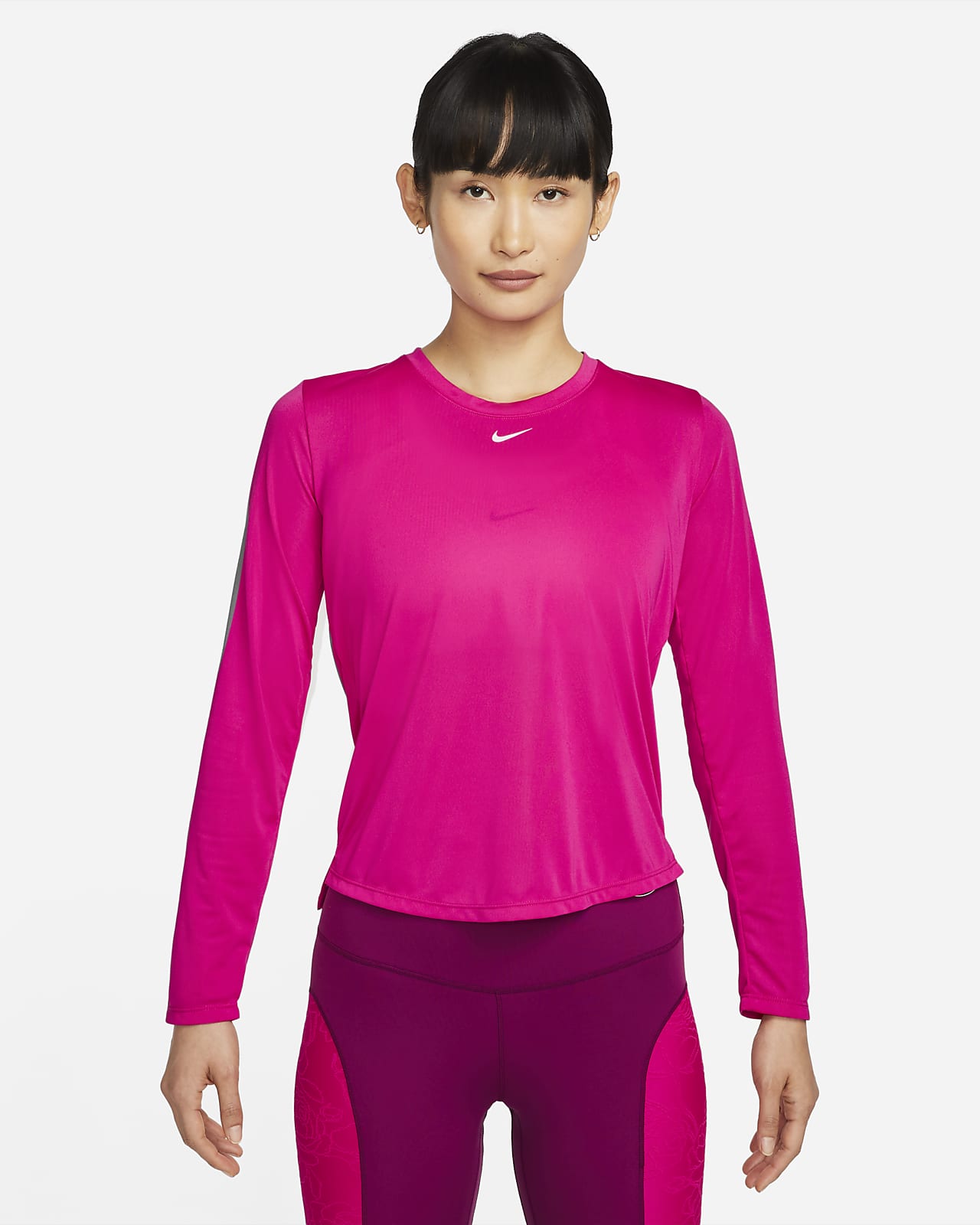 เสื้อผู้หญิงแขนยาวทรงมาตรฐาน Nike Dri-FIT One