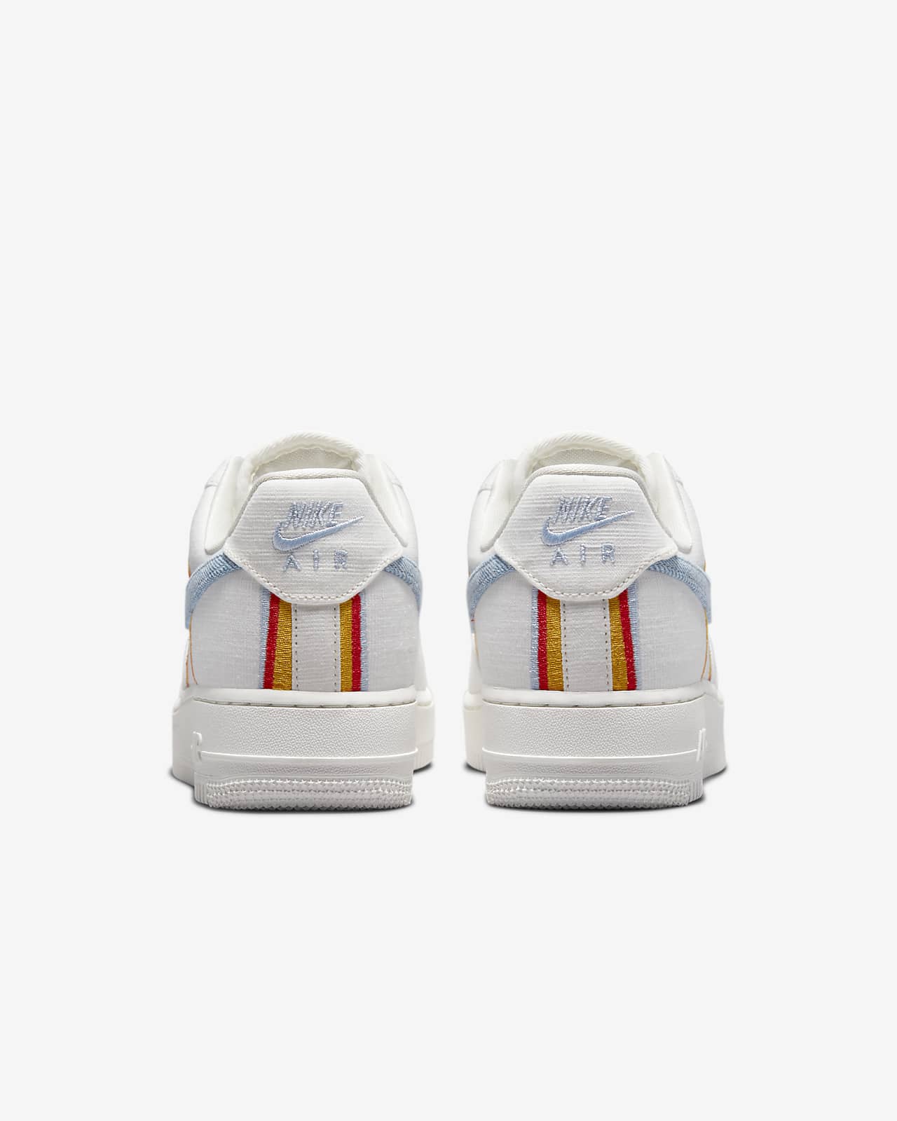 Calzado para mujer Nike Air Force 1 07 LV8. Nike.com