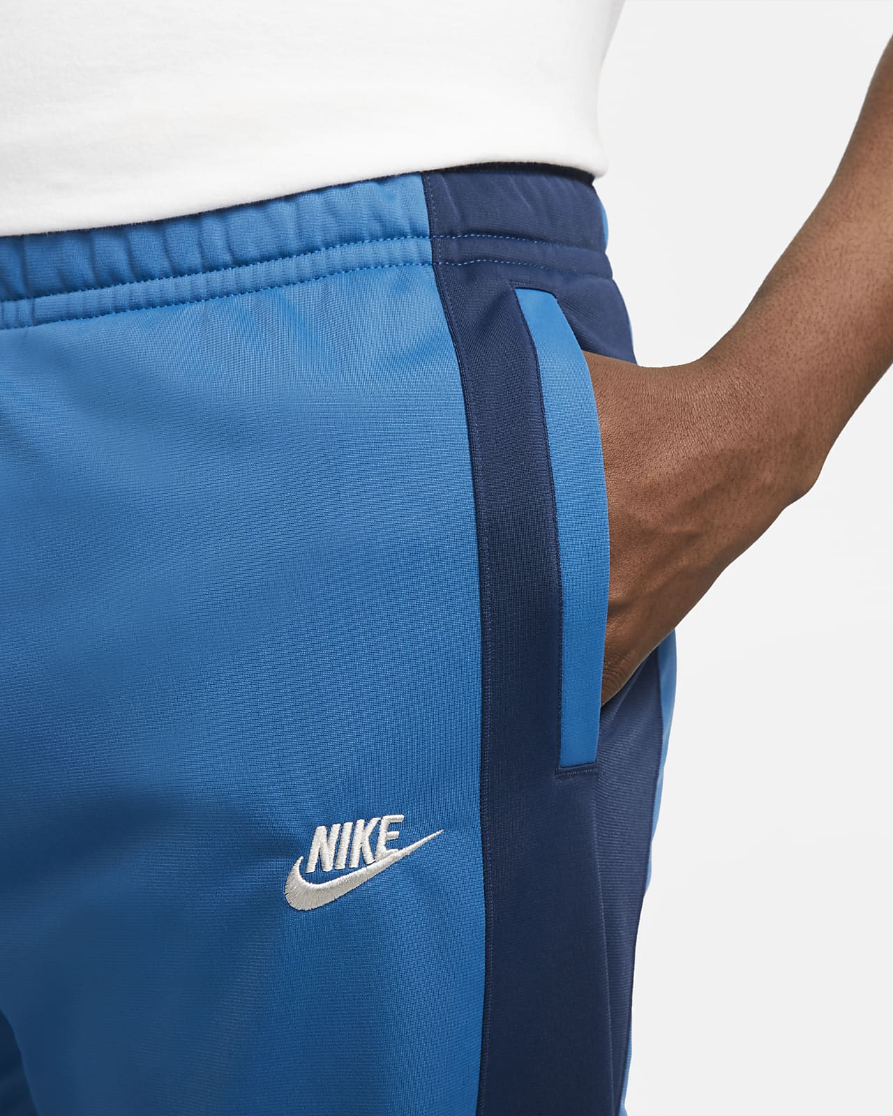 Nucleair boekje Bespreken Nike Sportswear Sport Essentials Men's Poly-Knit Tracksuit. Nike LU