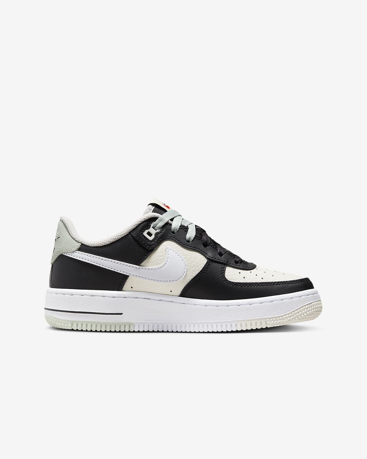 Nike af1 2025 lv8 2