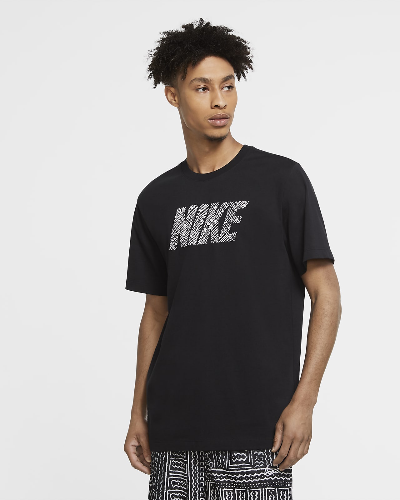 Nike Exploration Series basket T skjorte til herre. Nike NO Nike Swoosh basket T skjorte til herre. Nike NO