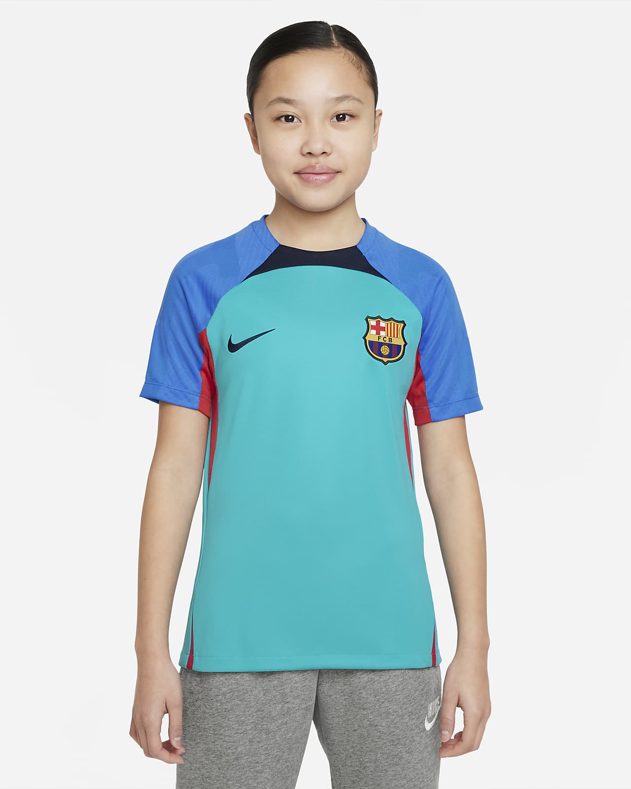 เสื้อฟุตบอลแขนสั้นเด็กโต Nike Dri-FIT FC Barcelona Strike