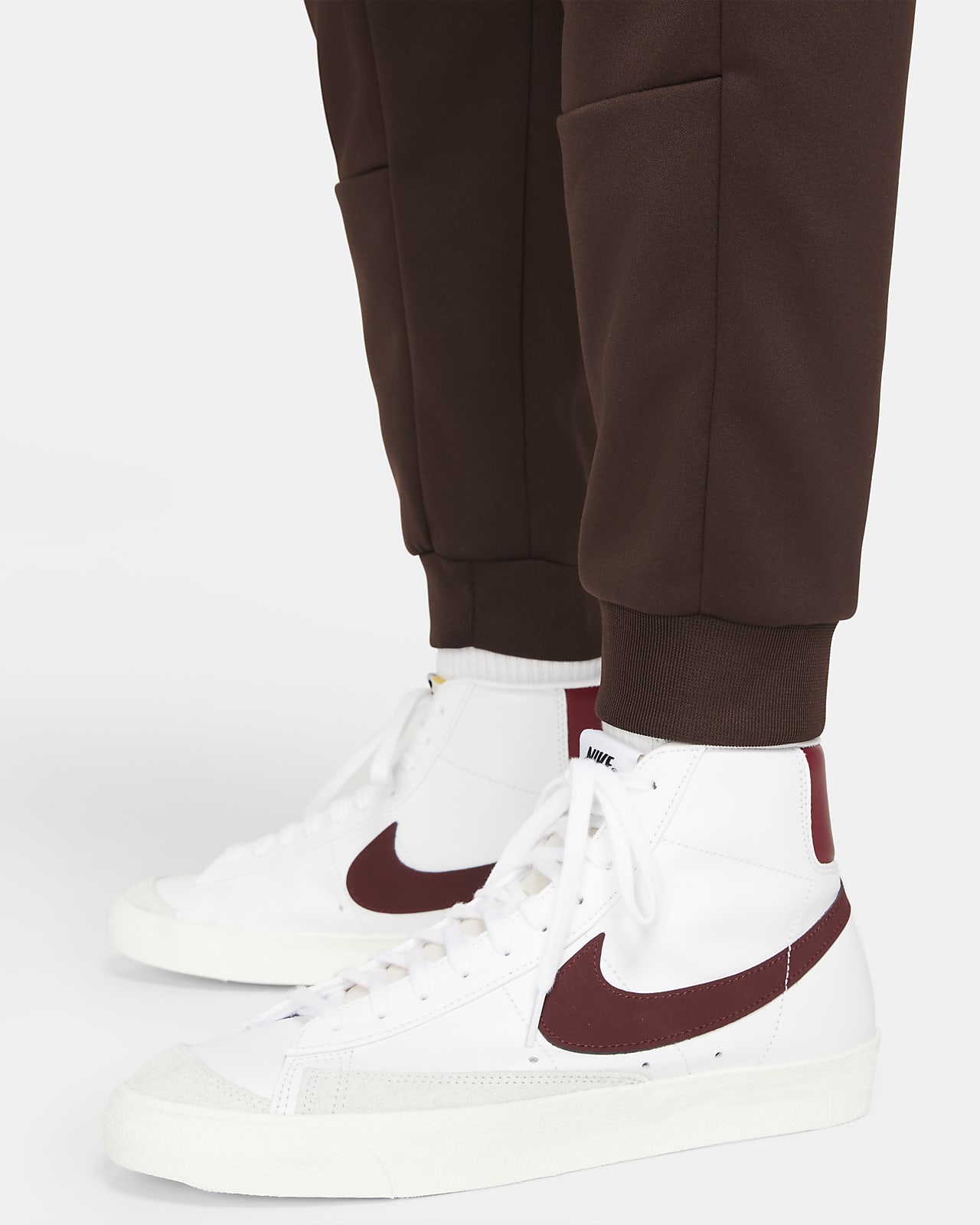 nike sportswear tribute joggers