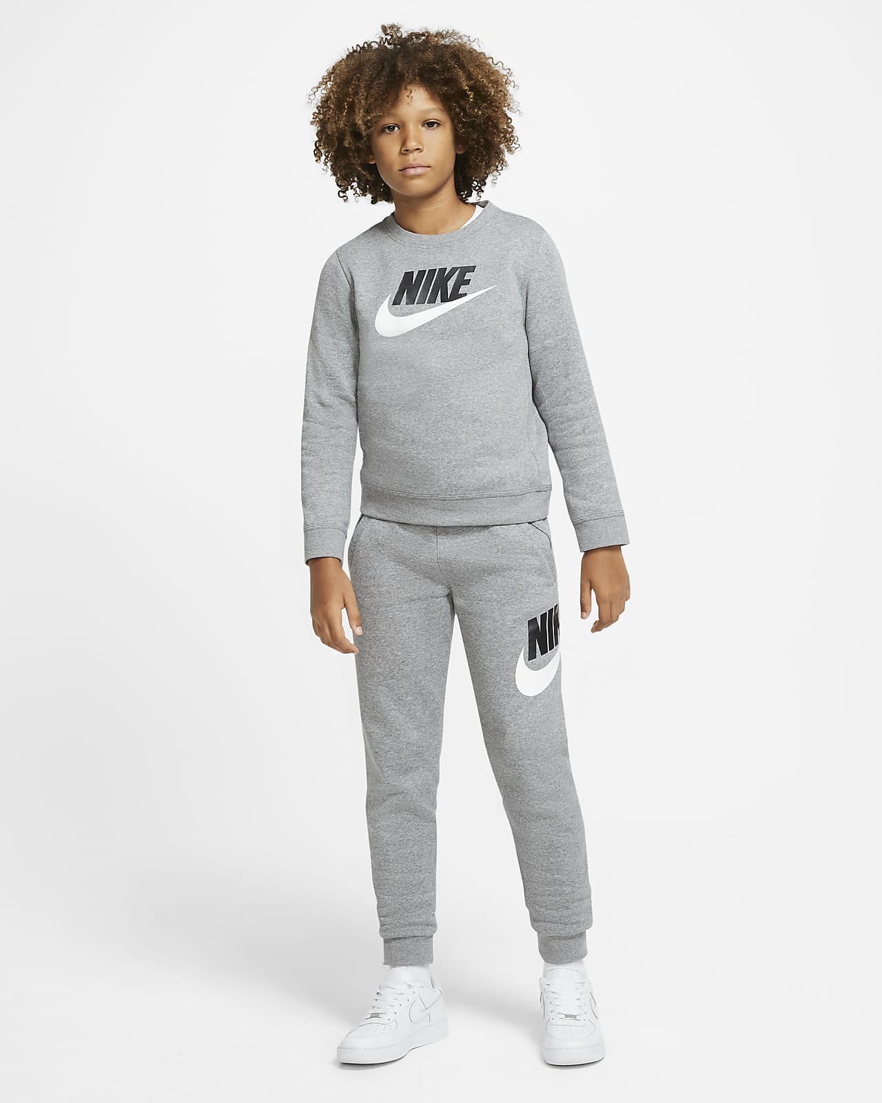 Nike Sportswear Club Fleece genser til store barn (gutt) Nike Sportswear Club Fleece genser til store barn (gutt)