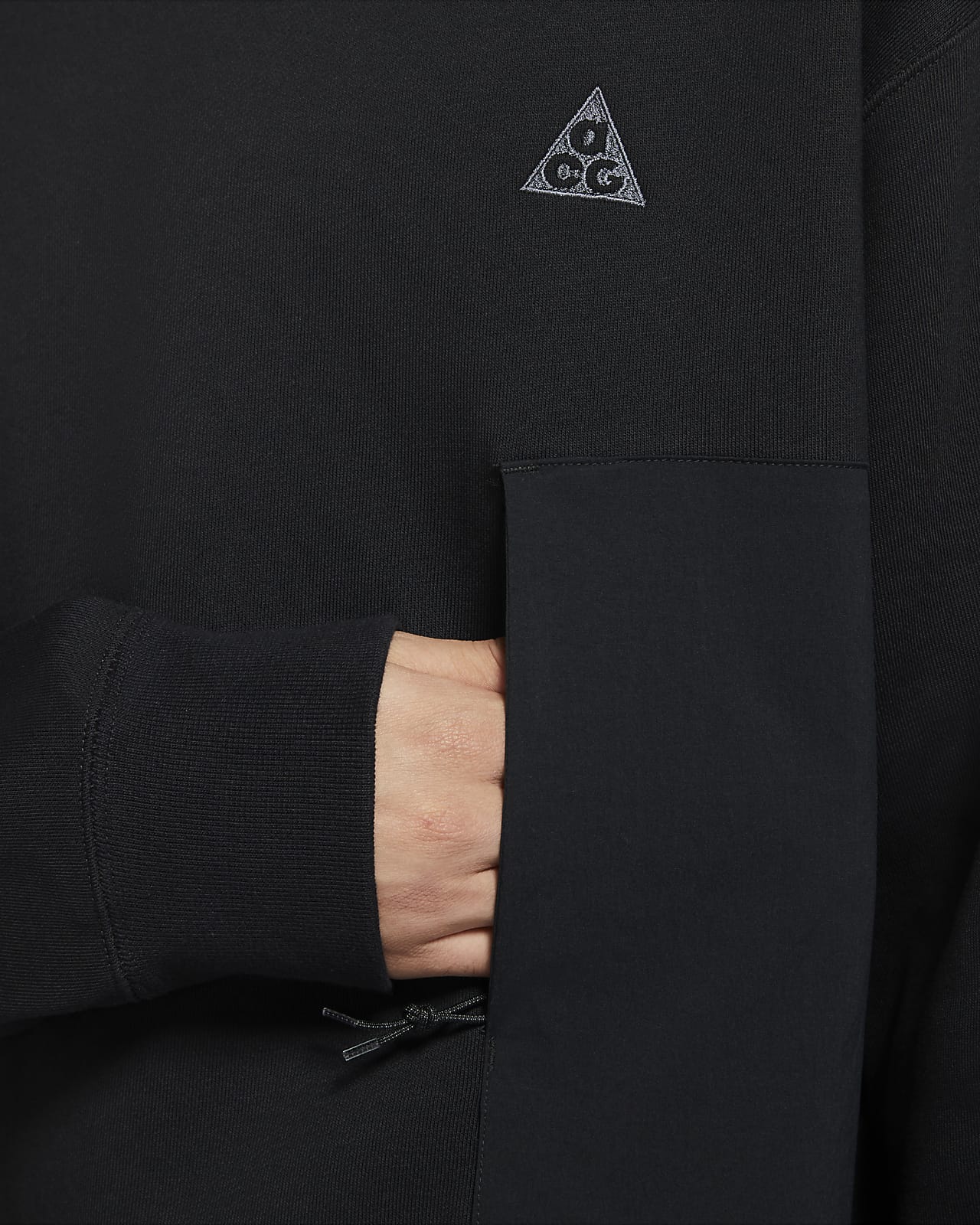 Nike ACG Herren Fleece Sweatshirt mit Rundhalsausschnitt Nike ACG Herren Fleece Sweatshirt mit Rundhalsausschnitt
