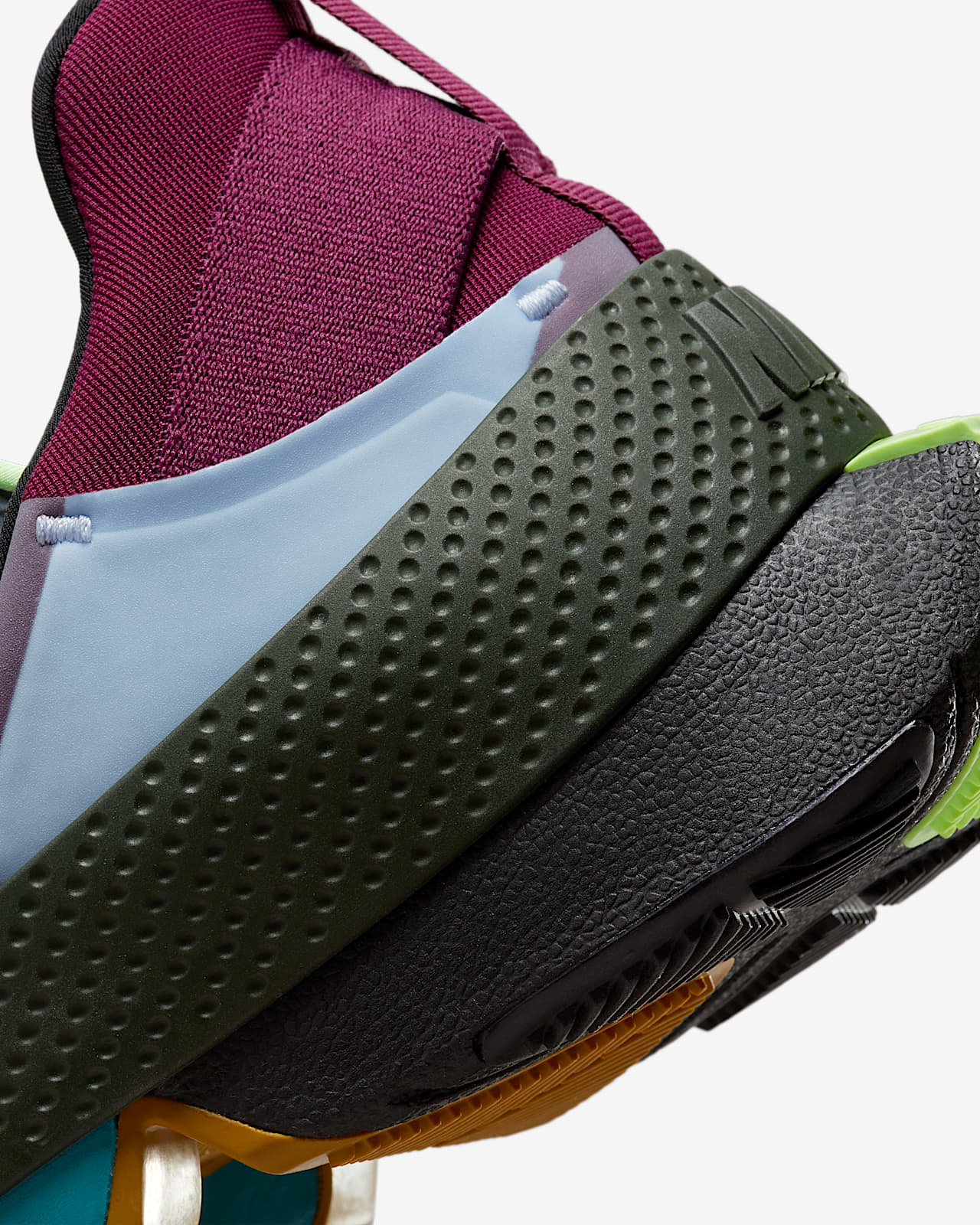 Nike Go FlyEase Schuhe für einfaches An 