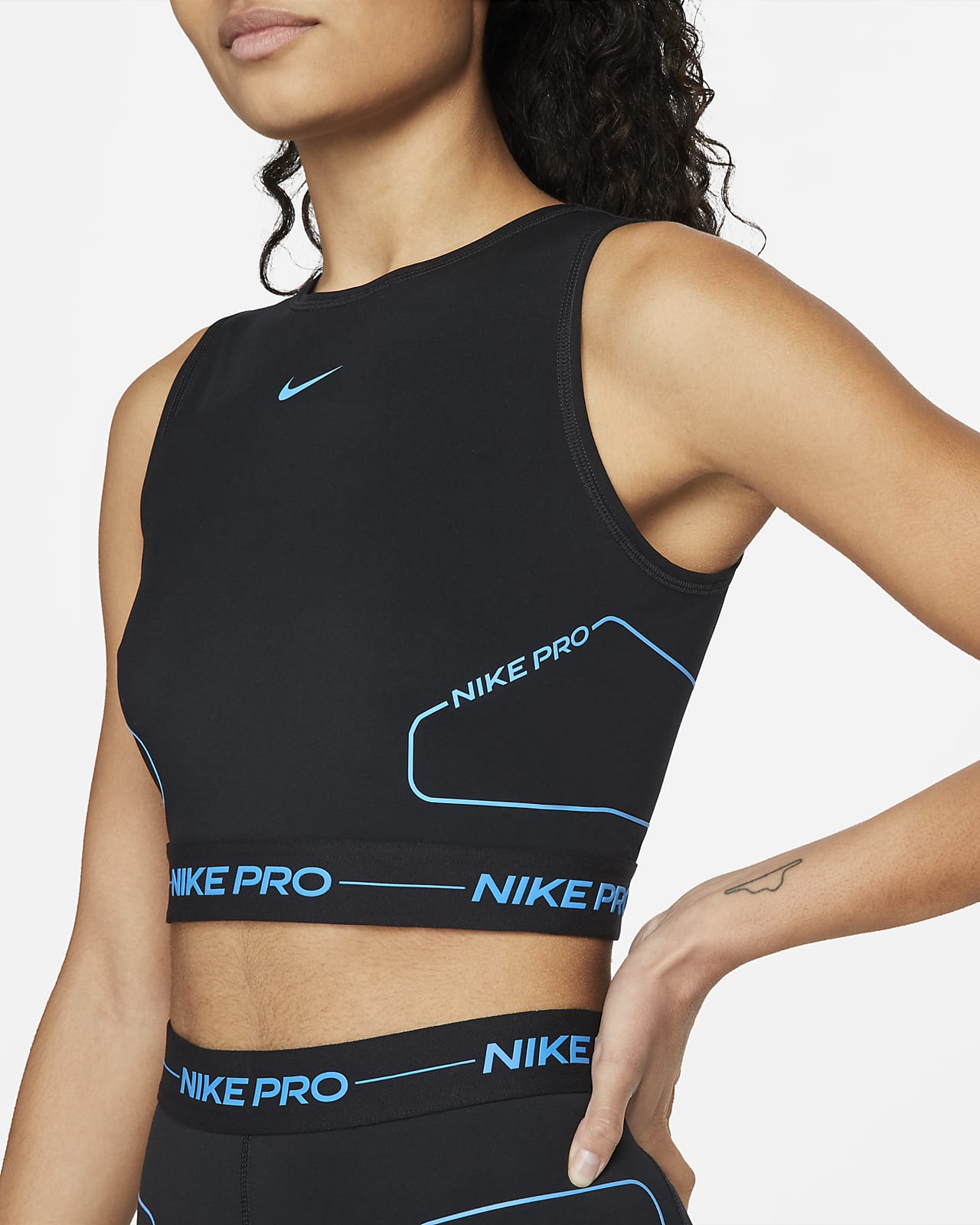 nike pro fitted sleeveless training top