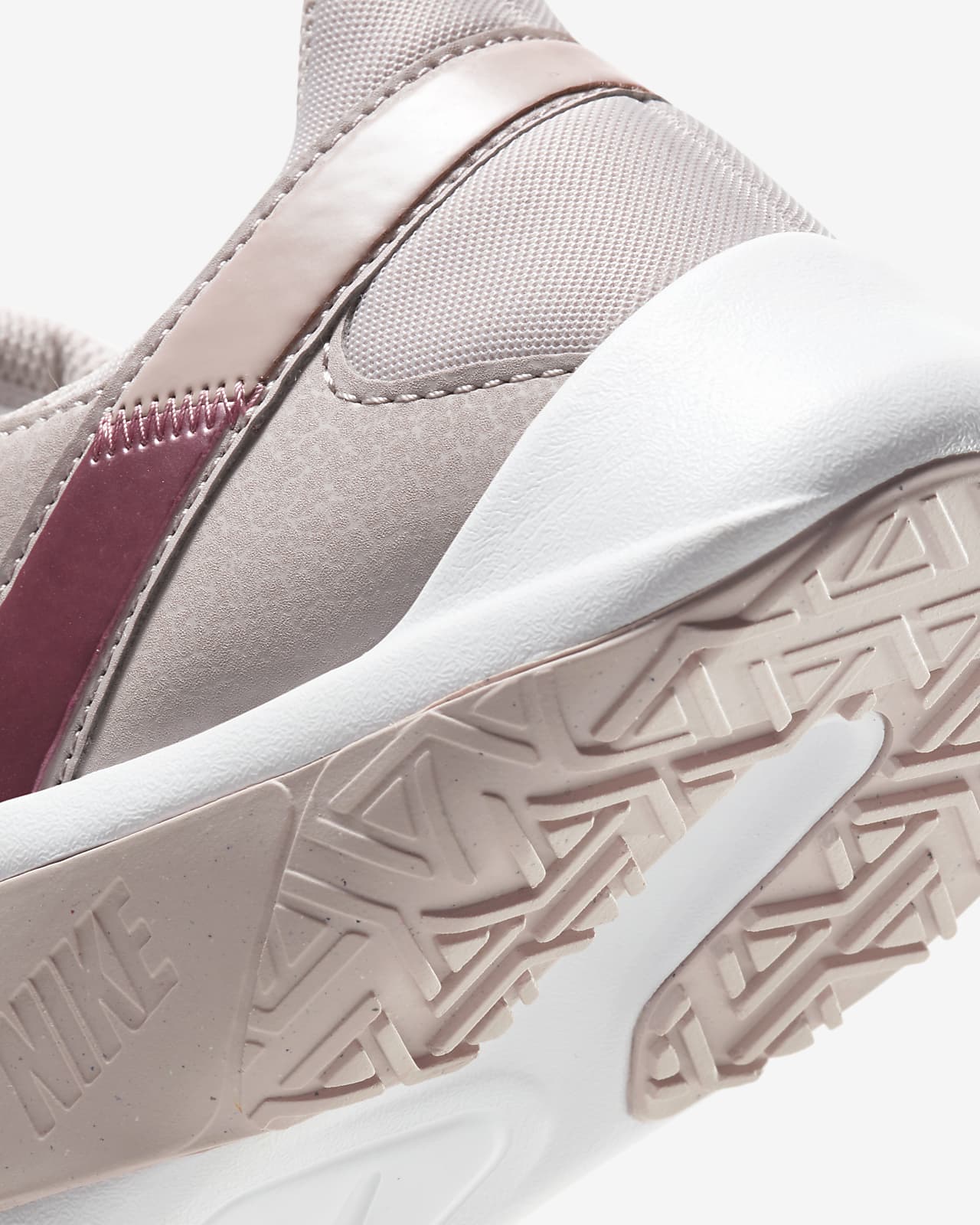 Nike Legend Essential 2 Zapatillas de entrenamiento - Mujer. Nike ES