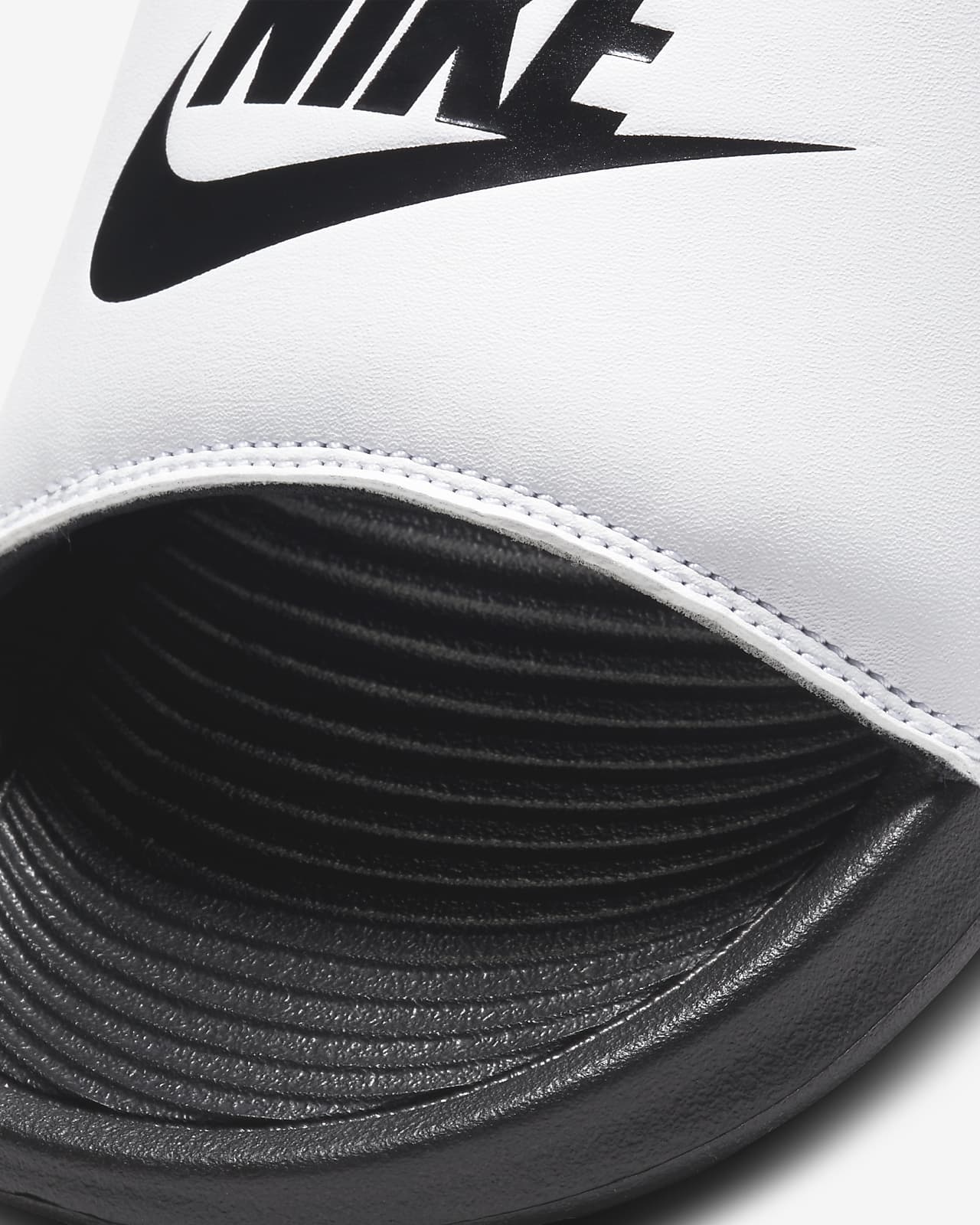 Chancla para mujer Nike Victori One. Nike.com