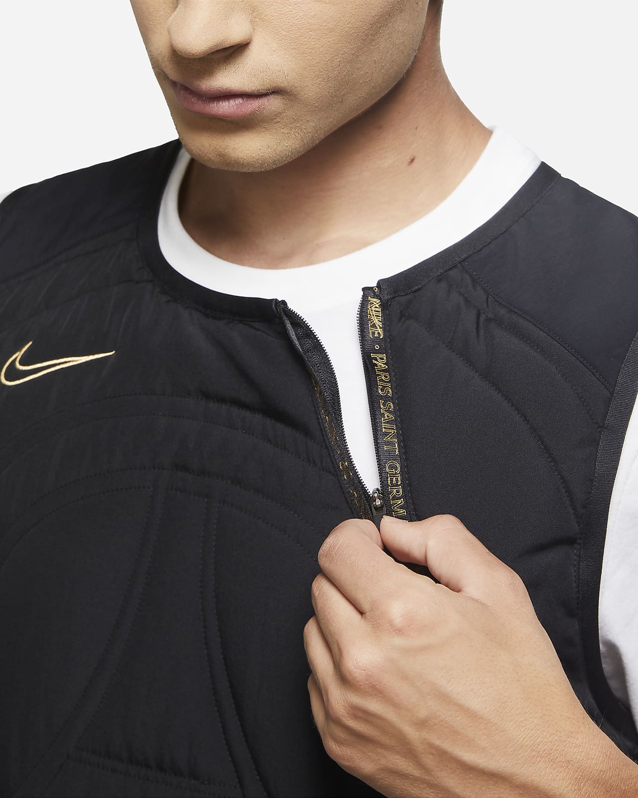 piumino smanicato nike