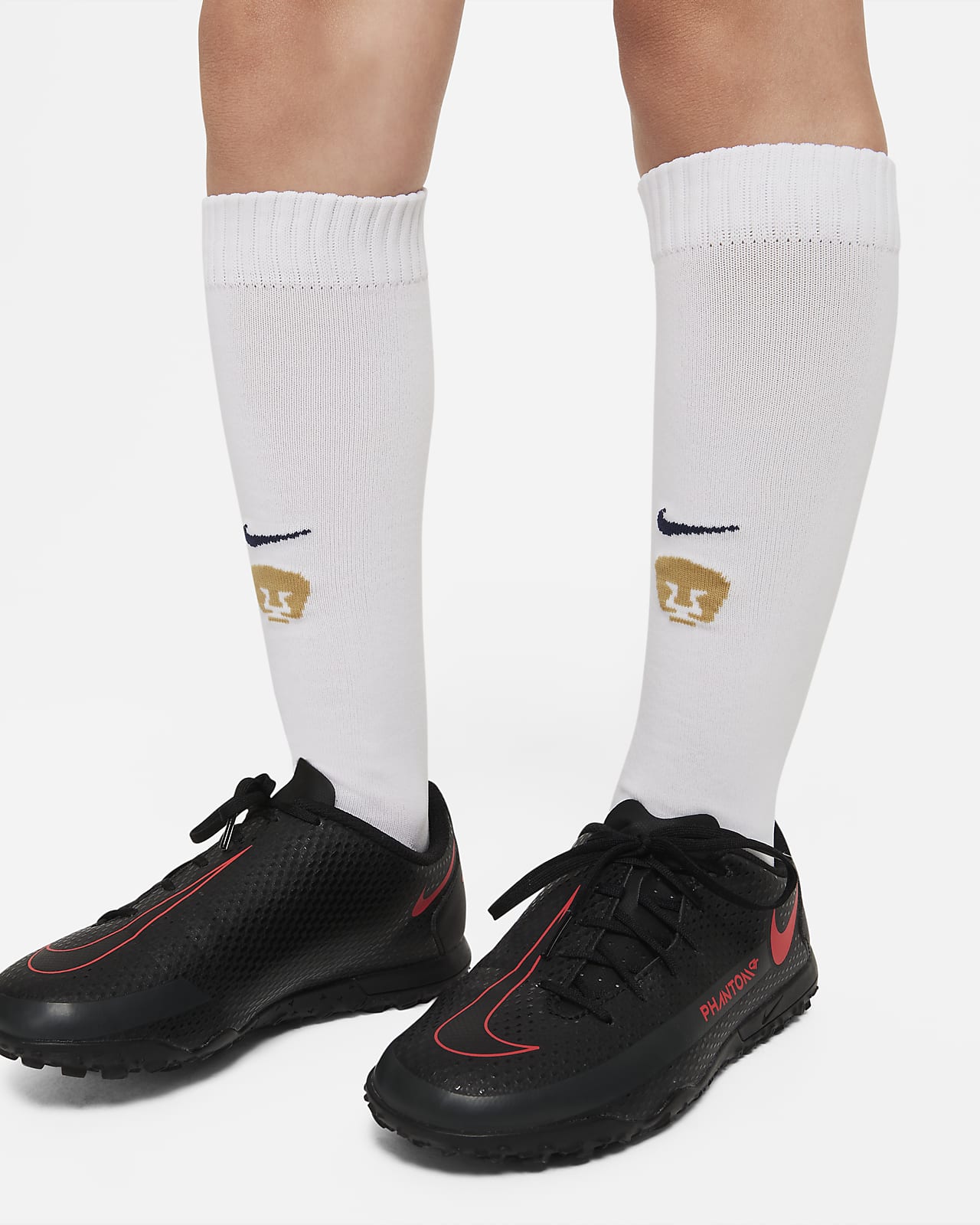 Kit de fútbol de Pumas UNAM local 2021/22 para niños talla pequeña. Nike MX