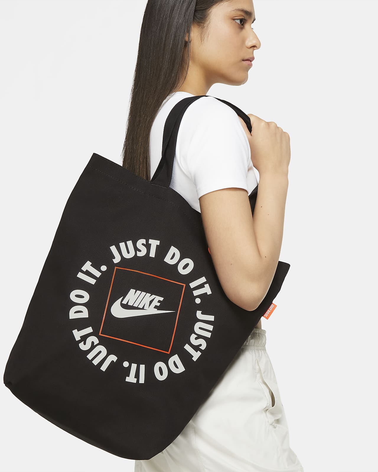 NIKEナイキトートバッグ - バッグ