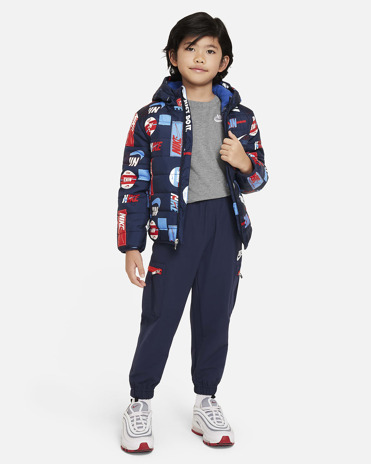 Nike Veste de sport pour enfants Kids Padded Jacket Core Just Do It Full  Zip Hooded Coat Black 86K082 023 New (as4, age, 3_years, 4_years, regular)  : : Mode