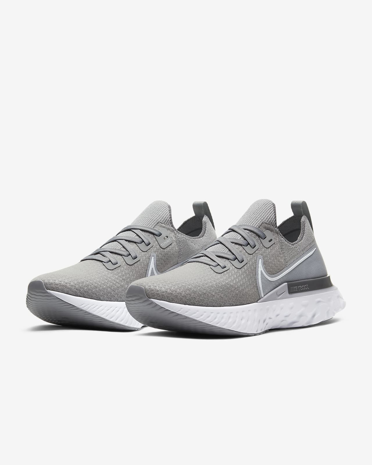 casual nike running shoes