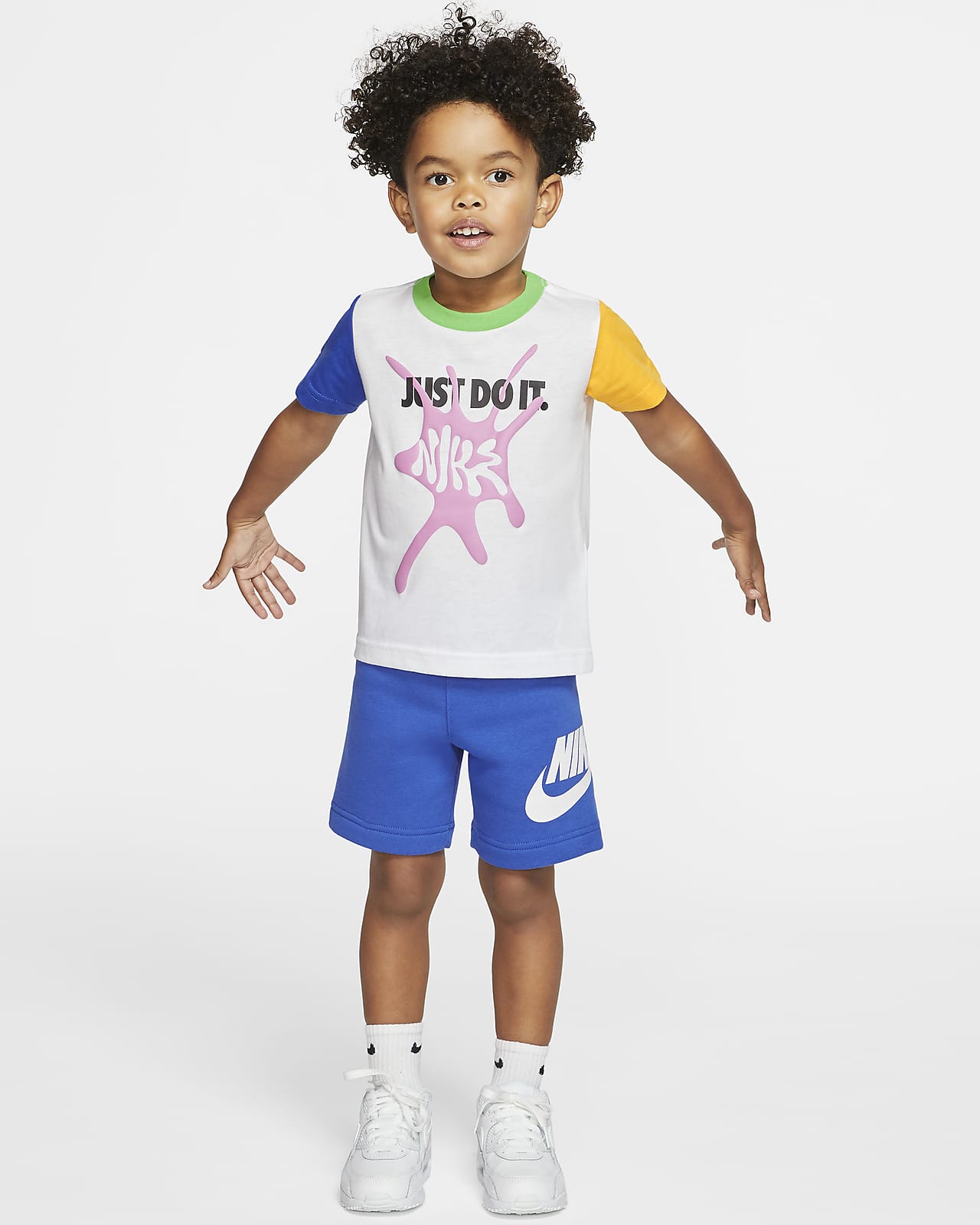 Observatorio Altitud Fundador Nike Sportswear Toddler T-Shirt and Shorts Set. Nike.com