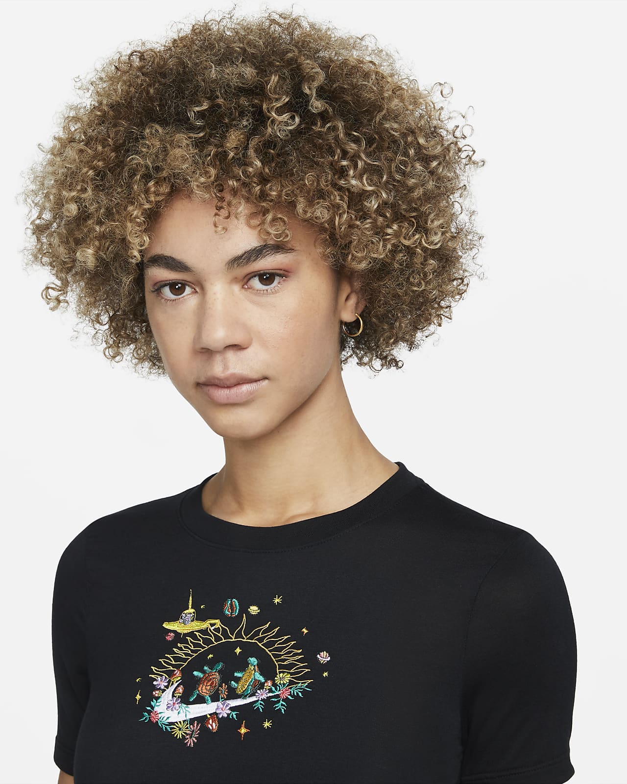 Top corto con ajuste entallado para mujer Nike Sportswear. Nike.com