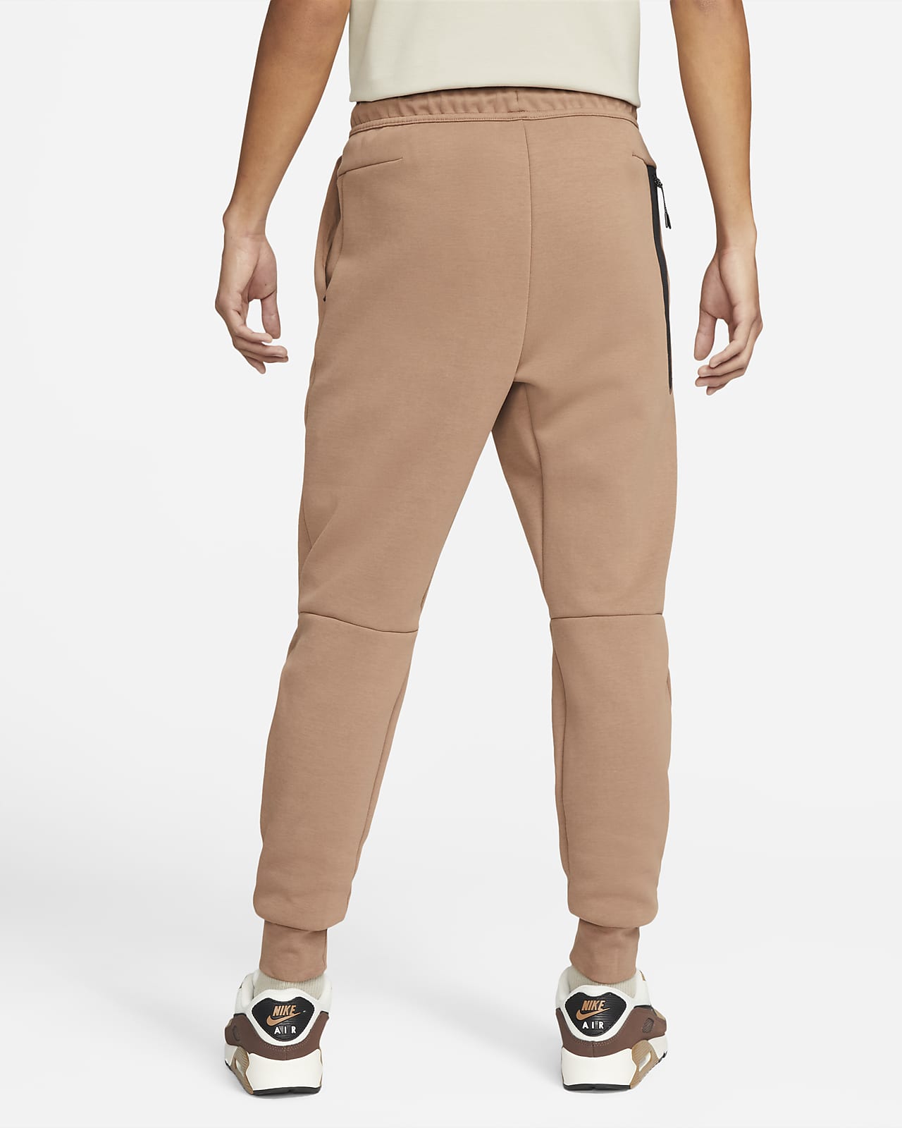 jogger tech pack