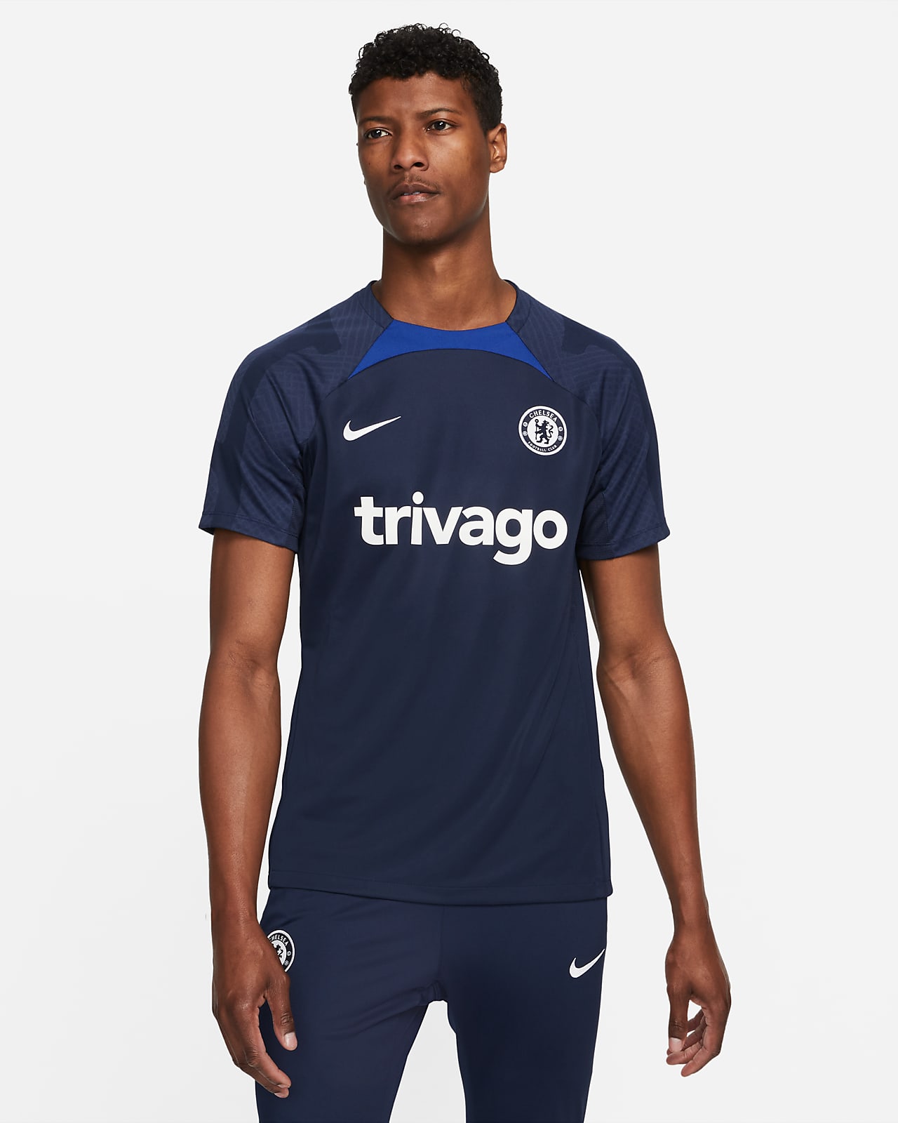 Chelsea F.C. Strike Men's Nike Dri-FIT Short-Sleeve Football Top