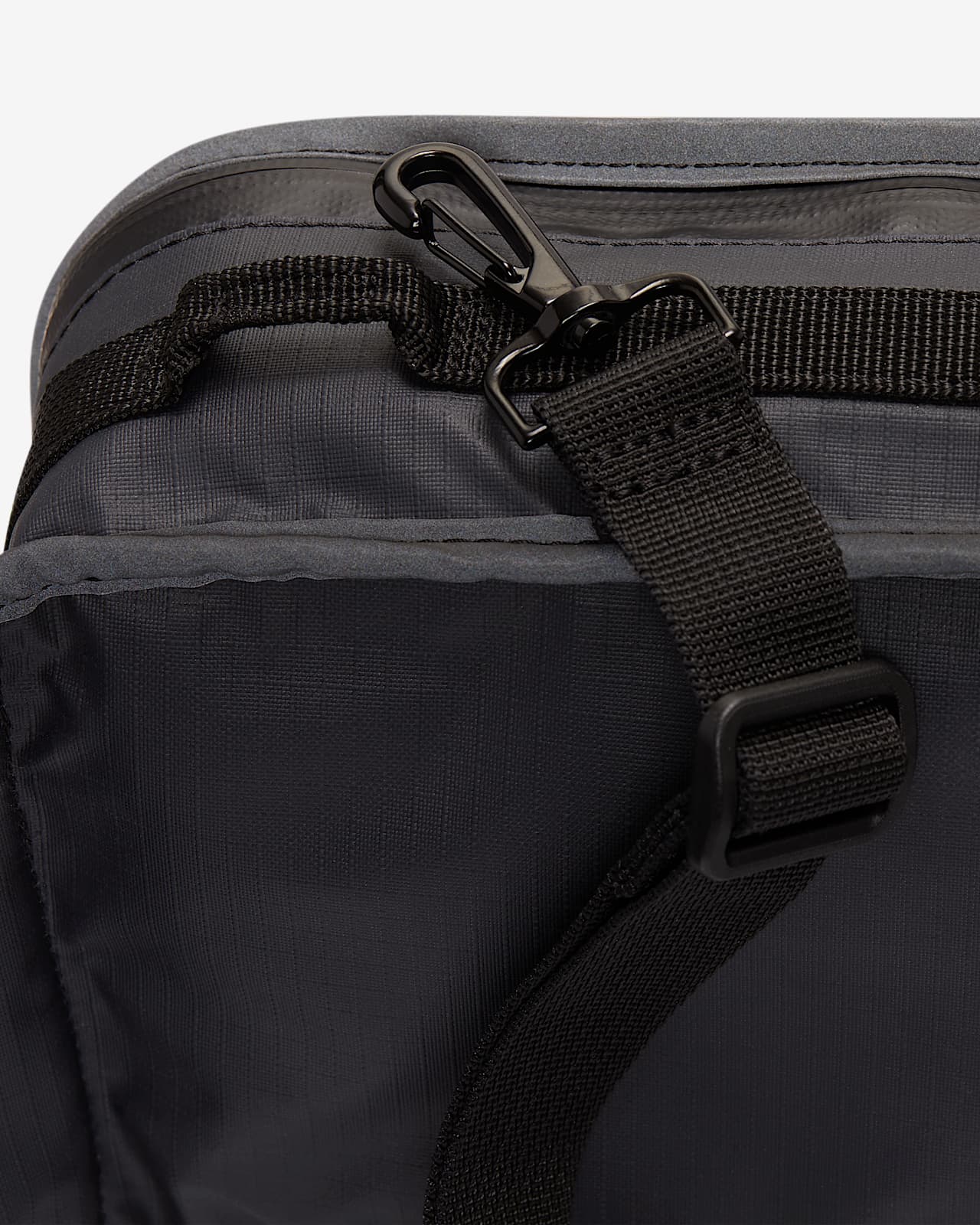 Nike Shield RPM Waistpack. Nike AE