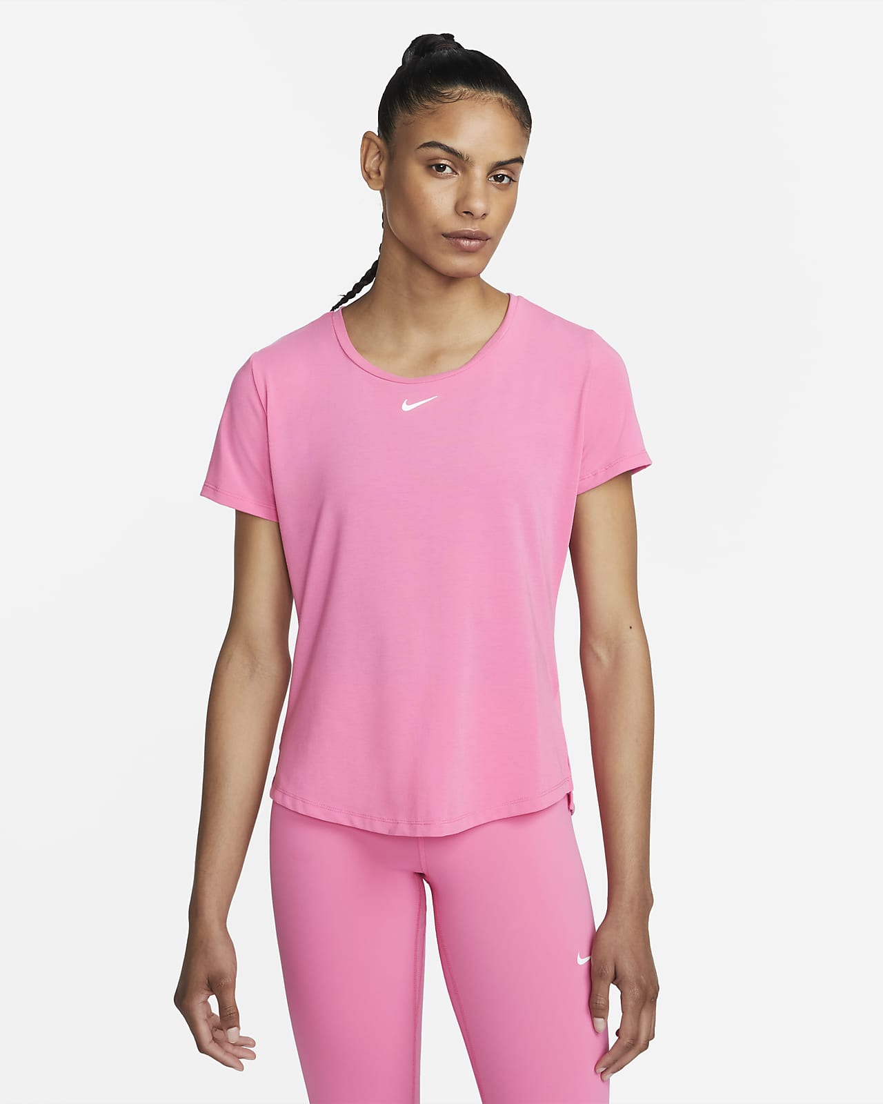traje Guia Fiel Nike Dri-FIT UV One Luxe Women's Standard Fit Short-Sleeve Top. Nike.com