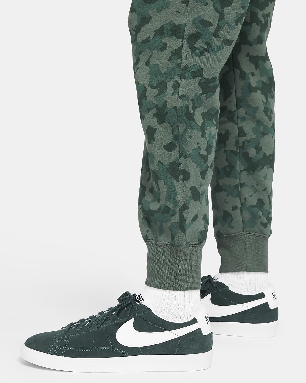 nike club cuffed joggers in camo print