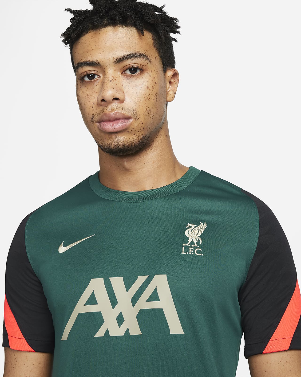 Liverpool F.C. Strike Men's Short-Sleeve Football Top. Nike CH