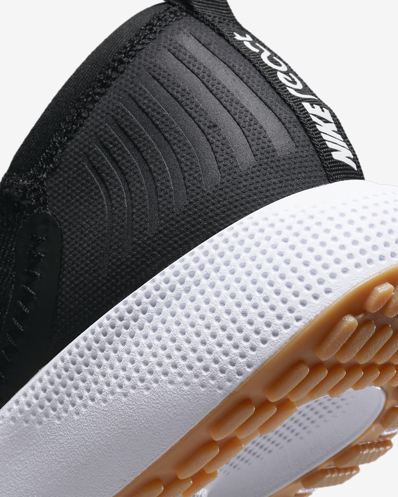 Nike Escape Run Flyknit Women's Road Running Shoes. Nike GB