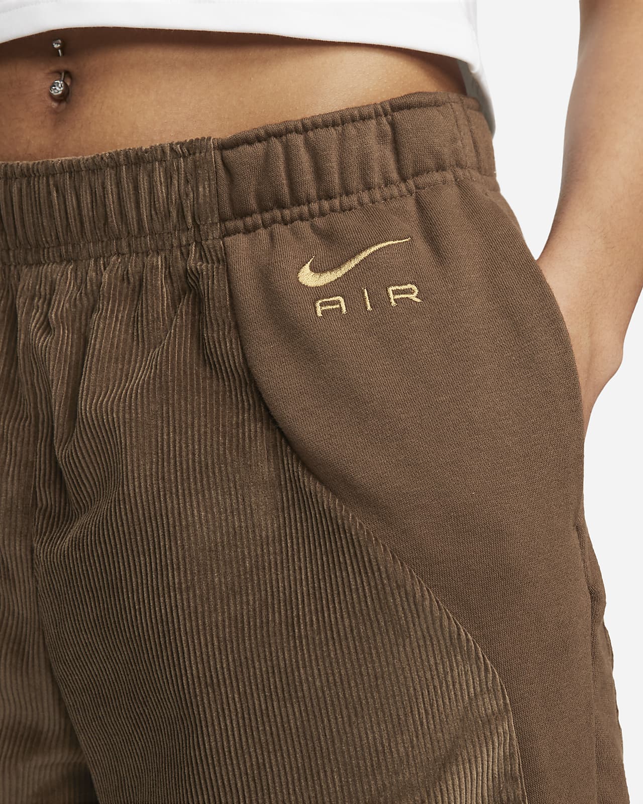 Pantalon en tissu Fleece velours côtelé Nike Air pour femme. FR