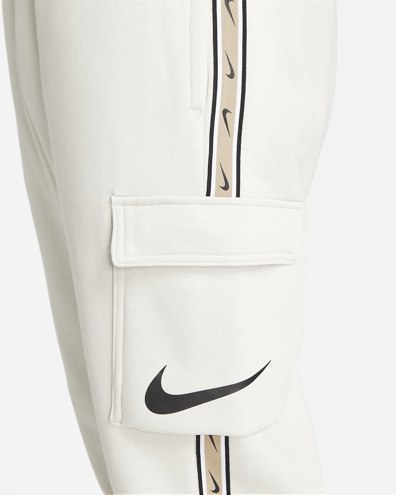 Nike Sportswear Repeat Men's Fleece Cargo Trousers. Nike AT