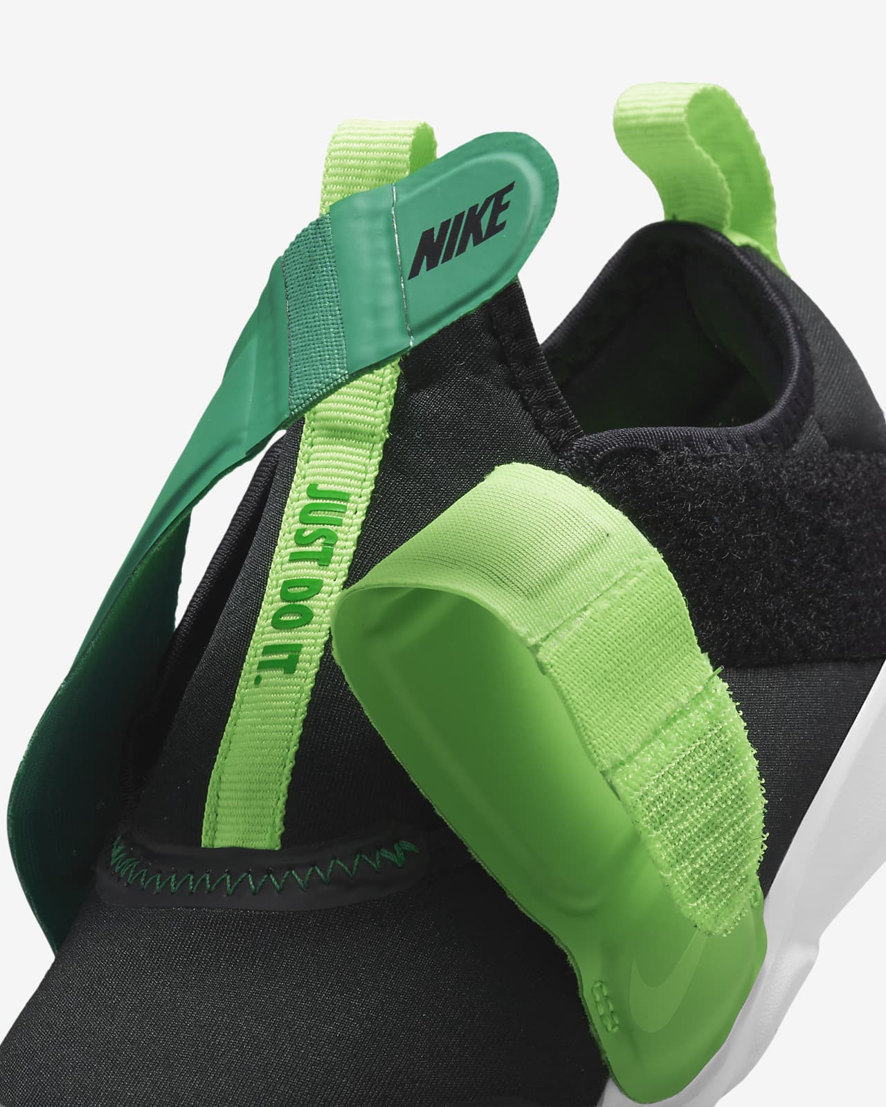Nike Flex Advance Younger Kids' Shoes. Nike AT