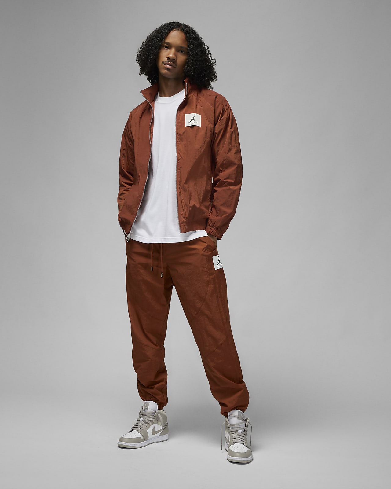 Jordan Essentials Men's Statement Warm-Up Jacket. Nike CH