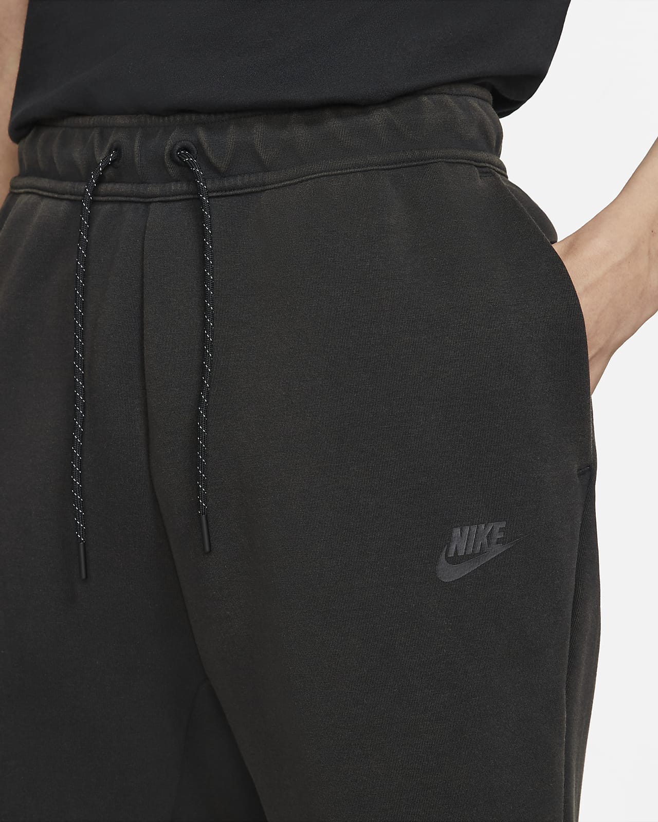 nike black tech fleece shorts