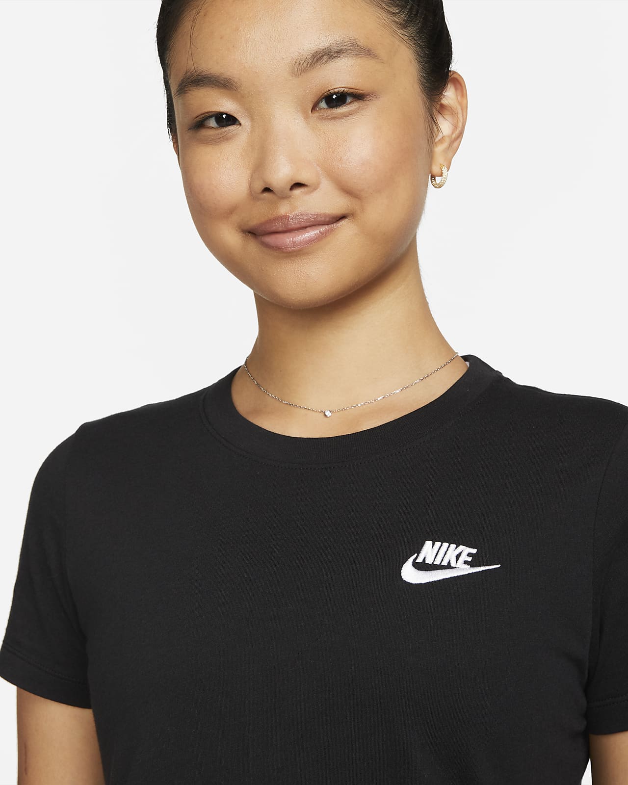 Nike Sportswear Women's Club T-Shirt. Nike IN