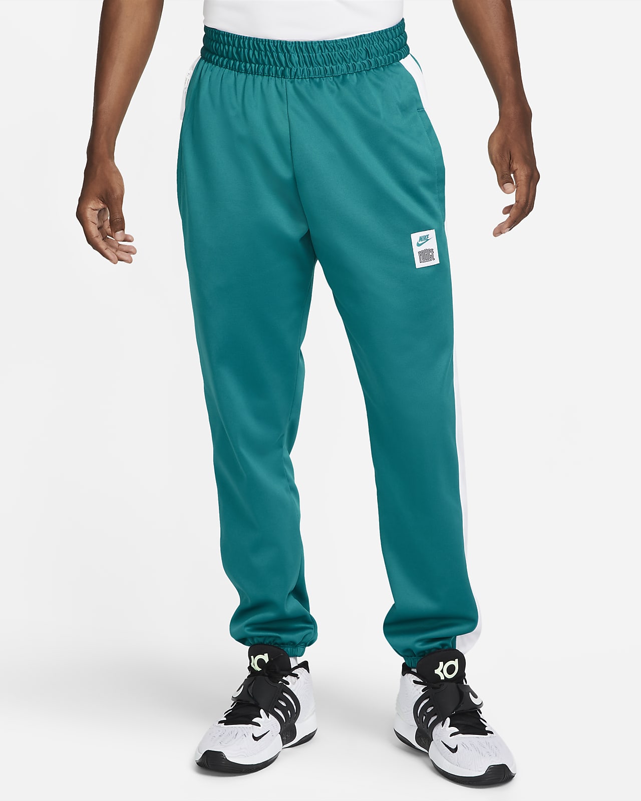 botón logo taller Nike Therma-FIT Starting 5 Men's Basketball Fleece Trousers. Nike GB
