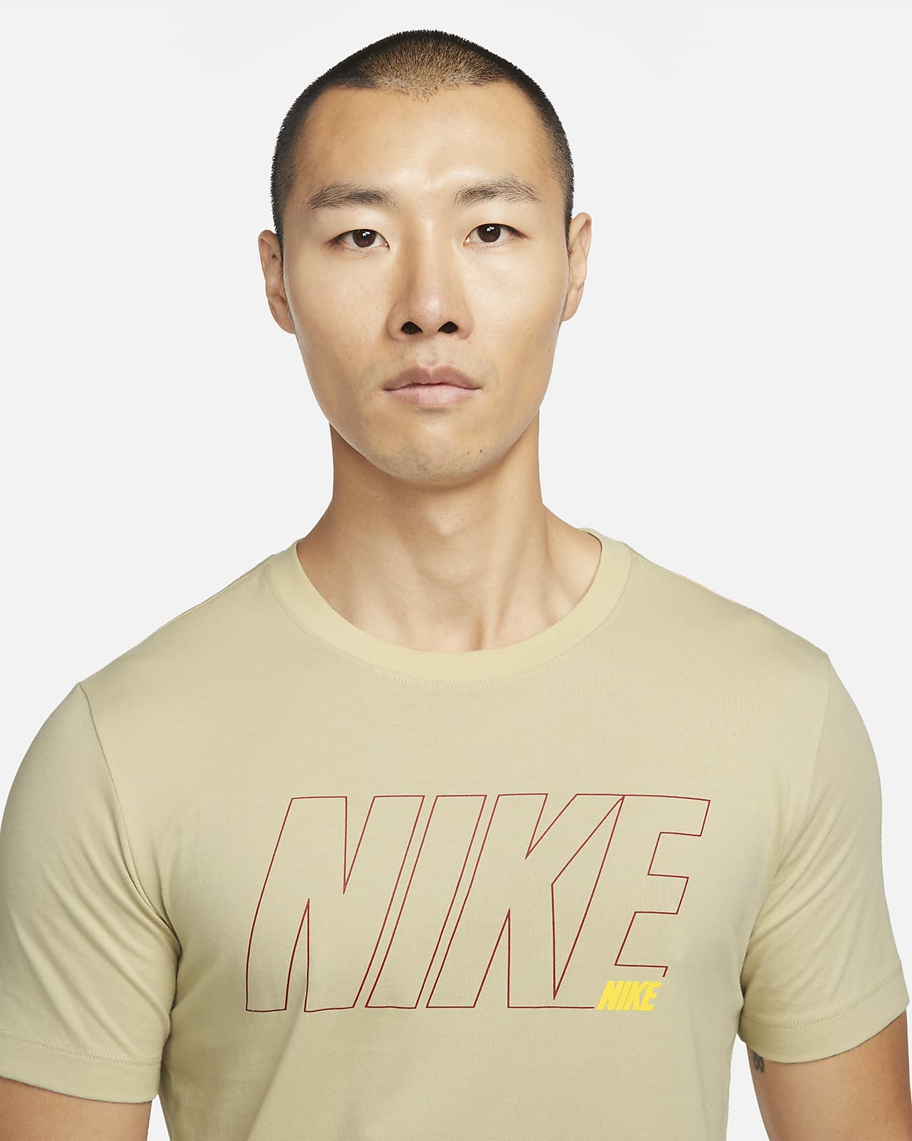 Nike公式 ナイキ Dri Fit メンズ グラフィック トレーニング Tシャツ オンラインストア 通販サイト